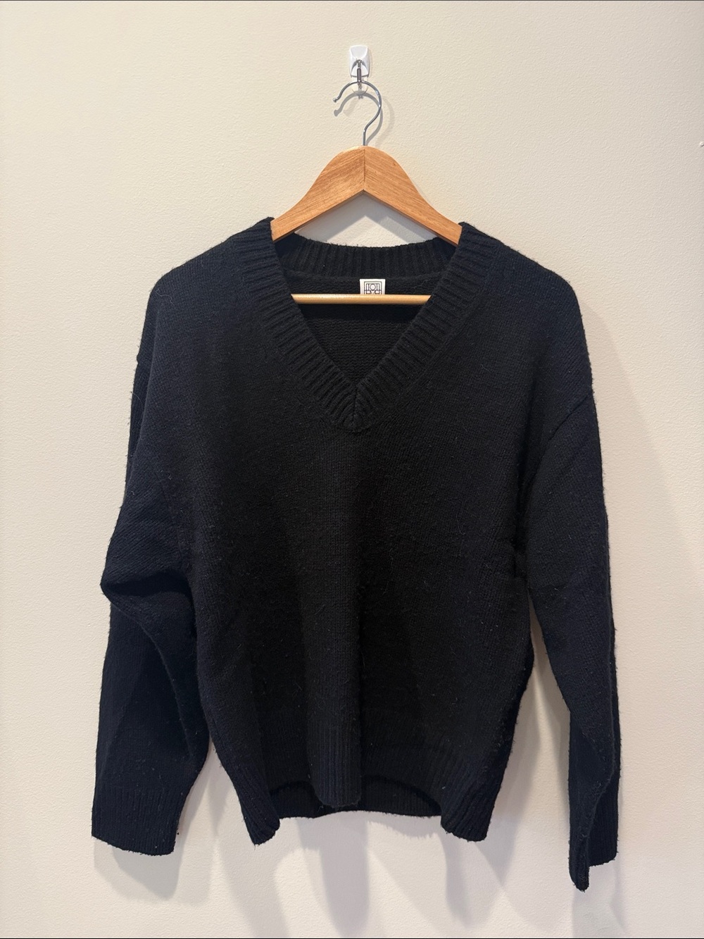Toteme Classic Black V-Neck Women's Sweater Size XS
